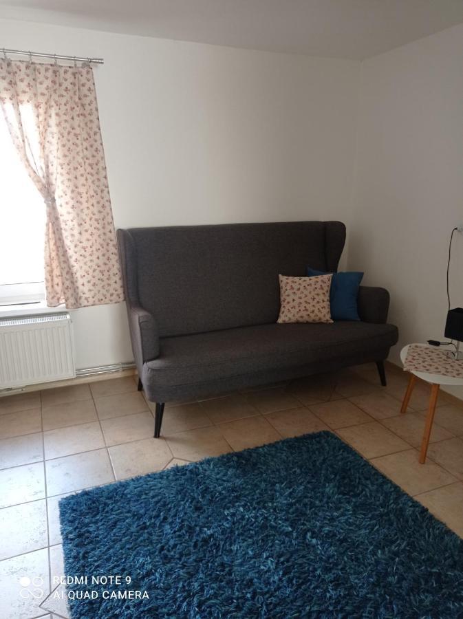 Apartman Julrich Vrbov Eksteriør bilde