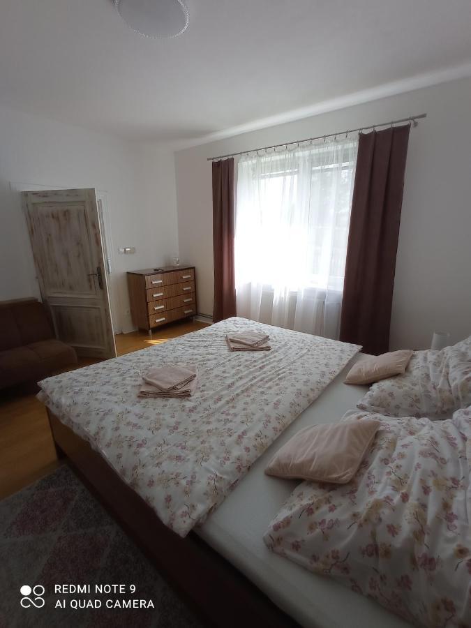 Apartman Julrich Vrbov Eksteriør bilde