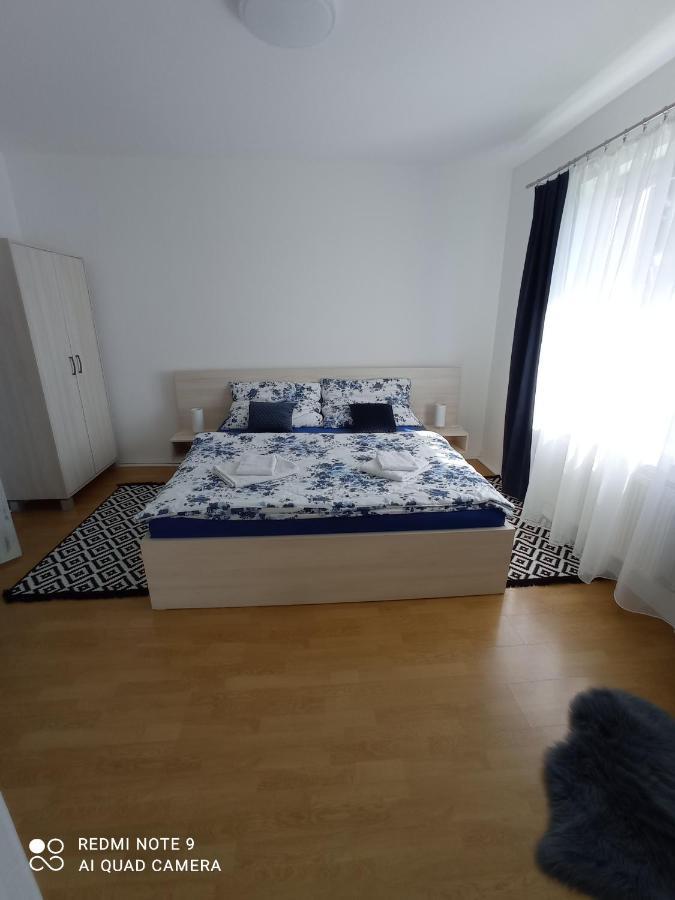 Apartman Julrich Vrbov Eksteriør bilde