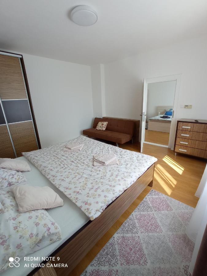 Apartman Julrich Vrbov Eksteriør bilde
