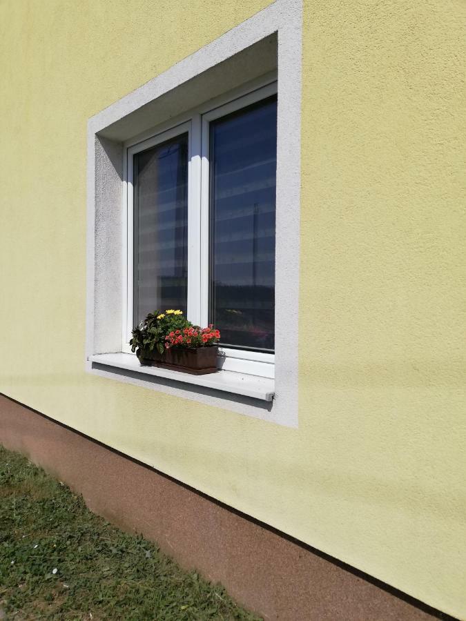 Apartman Julrich Vrbov Eksteriør bilde